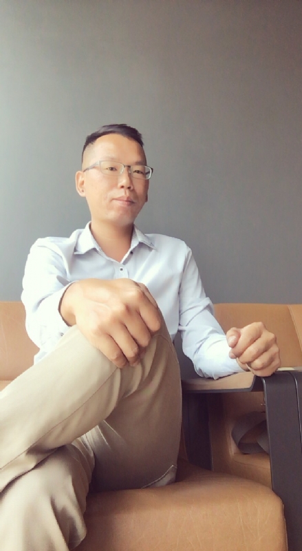 LI的第一张照片--台北中老年相亲网