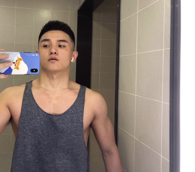 李文亮的第一张照片--台北中老年相亲网