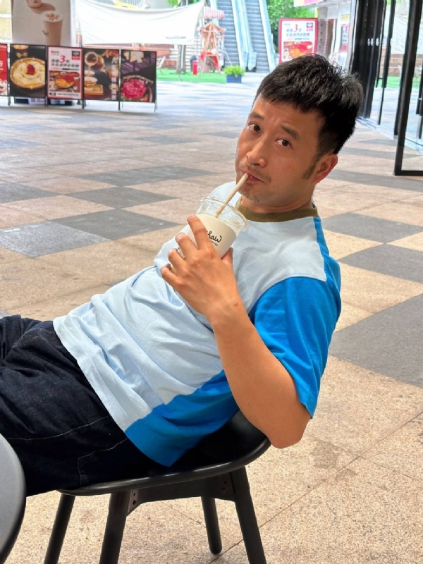 生而为人的第一张照片--台北中老年相亲网