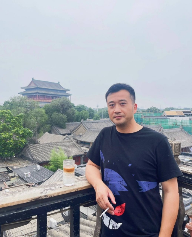 生而为人的第二张照片--台北中老年相亲网